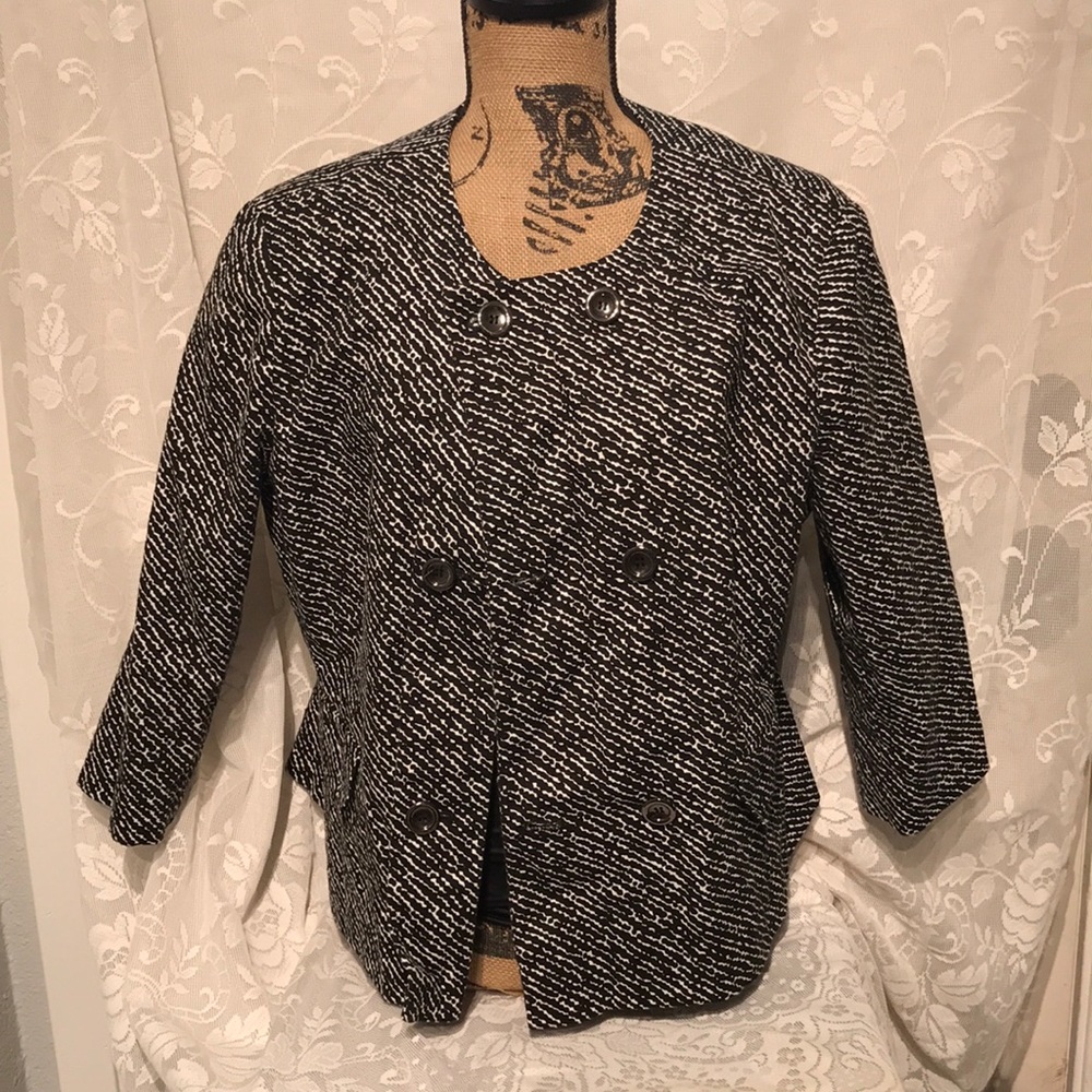 Black and White Lerner New York Blazer Size 18